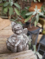 Preview: Gartenstecker Elfenkind liegend, aus Resin