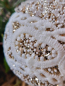 Preview: Boho Christbaumkugel Kalinda, mit Kringelspitze