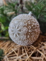 Preview: Boho Christbaumkugel Sahira, mit Schneeflockenspitze