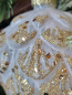 Preview: Christbaumkugel Pompös, Blätter weiß-gold-Glitzer