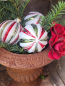 Preview: Christbaumkugel Zetty, Streifen breit, weiß-rot-grün
