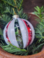 Preview: Christbaumkugel Zetty, Streifen breit, weiß-rot-grün