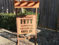 Preview: Edelrost Grilltisch mit Spruchtafel Fett verbrennen