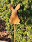 Preview: Edelrost Gartenstecker Hase Finn, von vorn