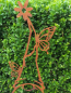 Preview: Edelrost Gartenstecker Wichtel Timo mit Schmetterlingen