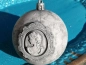 Preview: Shabby Dekokugel mit Rahmen und Kamee, grau