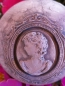 Preview: Shabby Dekokugel mit Rahmen und Kamee, grau