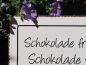 Preview: Shabby Chic Metallspruchschild Schokolade versteht