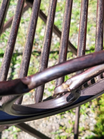 Beistelltisch oval, mit Gusseisenelement