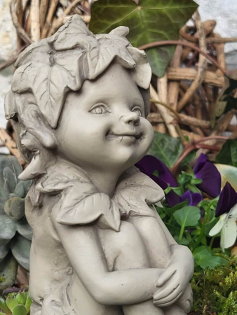 Preview: Blumenelfe Efeu aus Resin