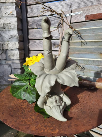 Blütenkind Kopfstand Enzian aus Resin