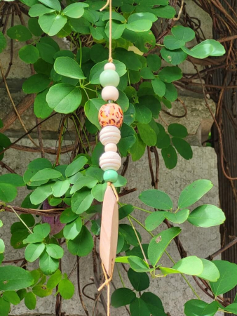 Boho-Hänger Modell A, Natur-Grün, Treibholz, Federn