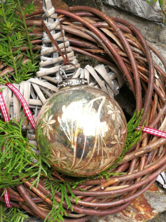 Preview: Christbaumkugel Amaranja Blätter, altgold