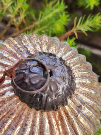 Preview: Christbaumkugel Athrios Rillen, klein, braun-altgold, glänzend