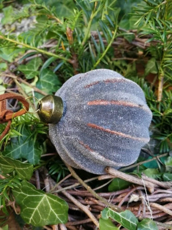 Christbaumkugel Babiole, Streifen breit, Rostoptik geeist
