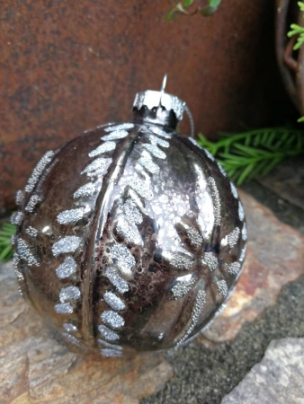 Christbaumkugel Cosmata Blumenornament, grau