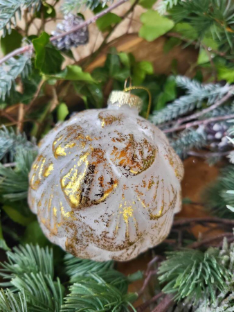 Preview: Christbaumkugel Pompös, Blätter weiß-gold