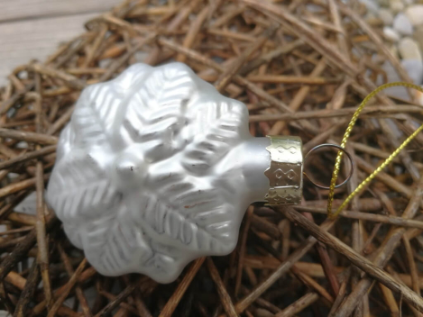 Preview: Christbaumkugel Schneeflocke Zilia breit, gold