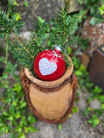 Preview: Christbaumkugel Gerdi, rot, Herz weiß