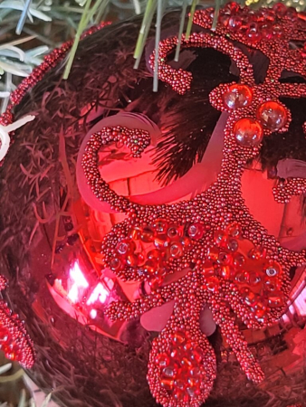 Preview: Christbaumkugel Oriana, Ornament Blüte glänzend, rot