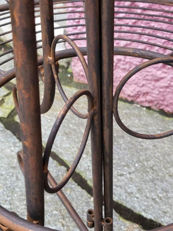 Etagere mit 3 Körben, dunkelbraun lackiert