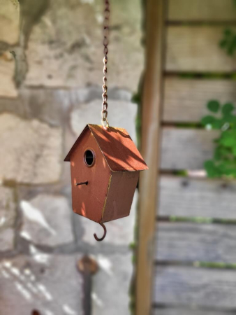 Deko-Vogelhaus zum Hängen, hoch, Rostoptik, klein