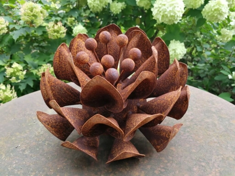 Edelrost Blume Artischocke, klein