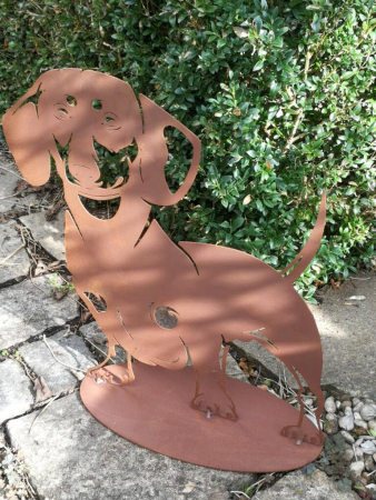 Edelrost Gartenfigur Dackel Wasti