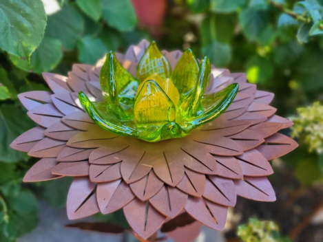 Preview: Edelrost Glasblume Dahlie 1 Blüte, grün