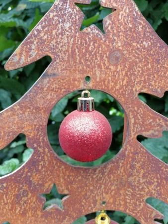 Edelrost Dekotanne für Christbaumkugeln