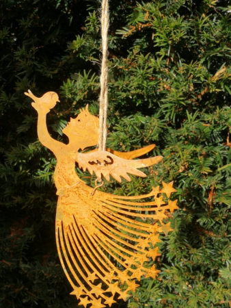 Engel Patricia mit Vogel zum Hängen, Edelrostoptik