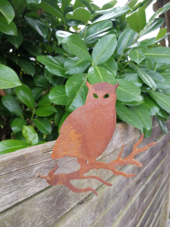 Preview: Edelrost Eule Sid auf Ast, zum Schrauben