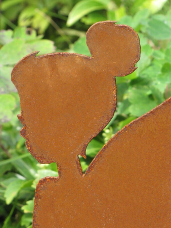 Preview: Edelrost Fee Myriel sitzend auf Pilz