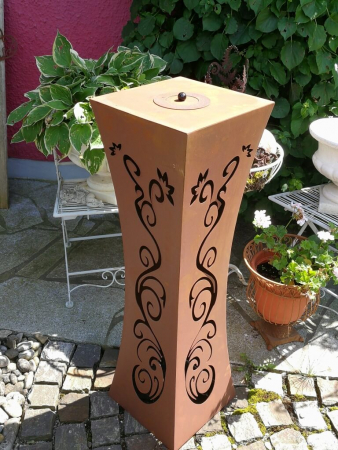 Edelrost Dekosäule Ornament, tailliert mit Brennbehälter