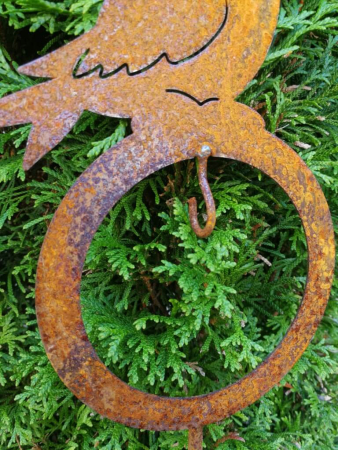 Preview: Edelrost Gartenstecker Futterstation Vogel Saskia, Schwanz unten