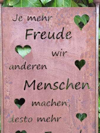 Preview: Edelrost Gartenschild Je mehr Freude