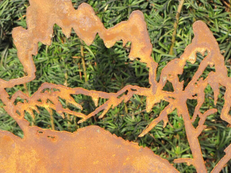 Preview: Edelrost Gartenstecker Ahornblatt Pferd mit Fohlen