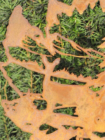 Preview: Edelrost Gartenstecker Ahornblatt Reh mit Tanne