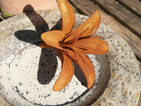 Preview: Edelrost Blume Lilie