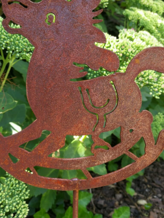 Preview: Edelrost Gartenstecker Schaukelpferd