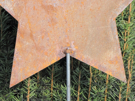 Preview: Edelrost Gartenstecker Stern geschlossen 180 x 40 cm