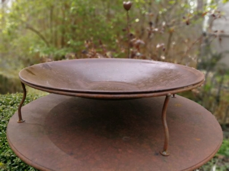 Schalenständer (Vierbein) für runde Schalen