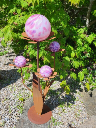 Edelrost Glasblume Ferrum, rosa-lila Kugeln