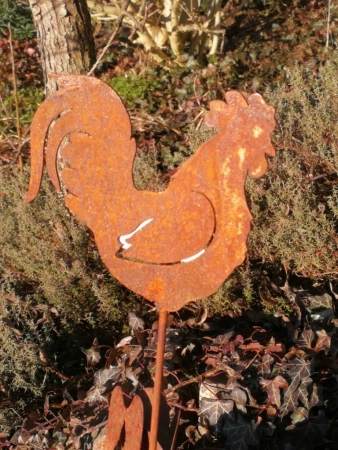 Edelrost Hahn am Stab