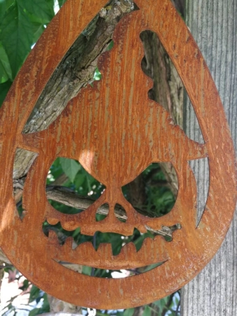 Edelrost Halloween Hänger Kürbis Wodosh, tropfenform