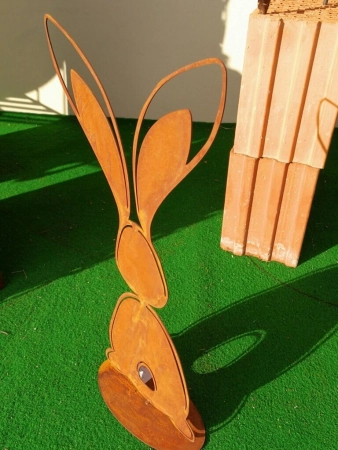 Edelrost Hase Nelly, Ohren oben