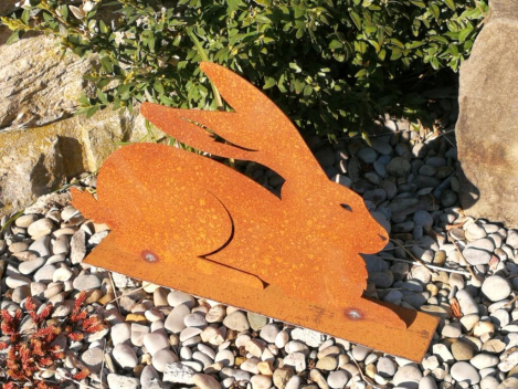 Edelrost Hase liegend