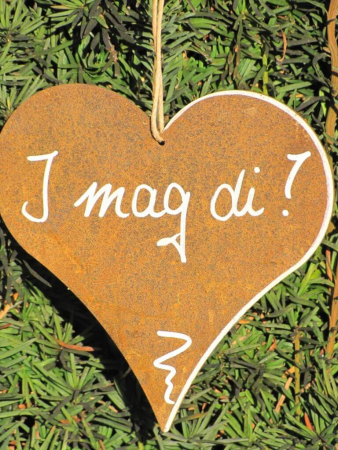 Preview: Edelrost Herz zum Hängen mit Kordel 