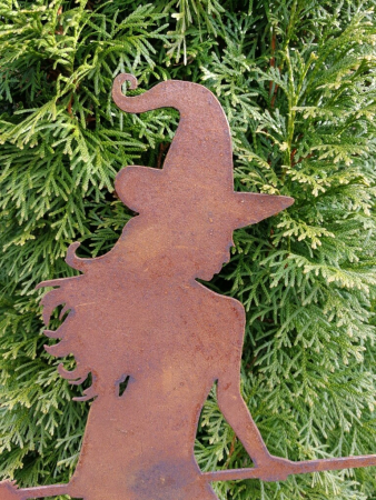 Edelrost Gartenstecker Hexe Zelda