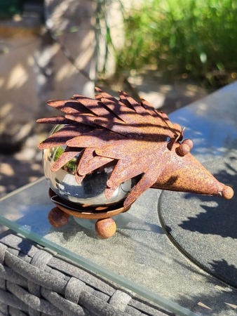 Edelrost Igel Spitzi mit Edelstahlkugel
